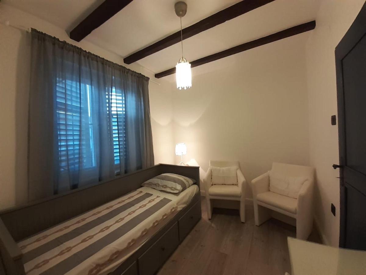 Apartments Dile Sukosan Exterior photo